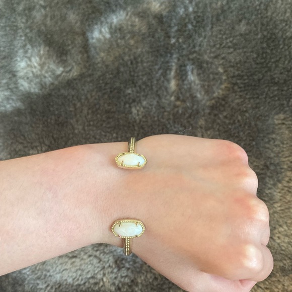TODAY ONLY!!! Kendra Scott Elton Gold Cuff bracelet - Picture 10 of 11